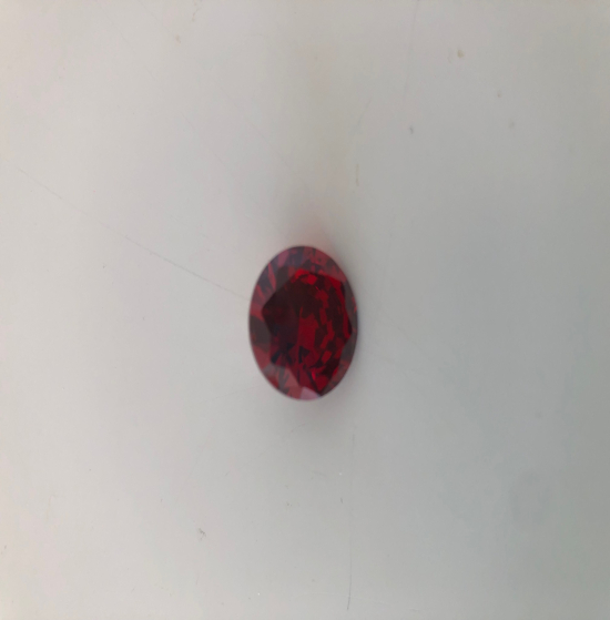 Cubic zirconia cushion red 6’6 mn