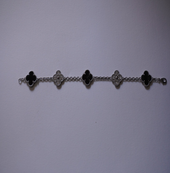 Bracelet trèfle Silver 925 onyx and zirconias