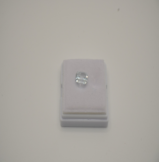 Acquamarin natural 4 cts cushion shape