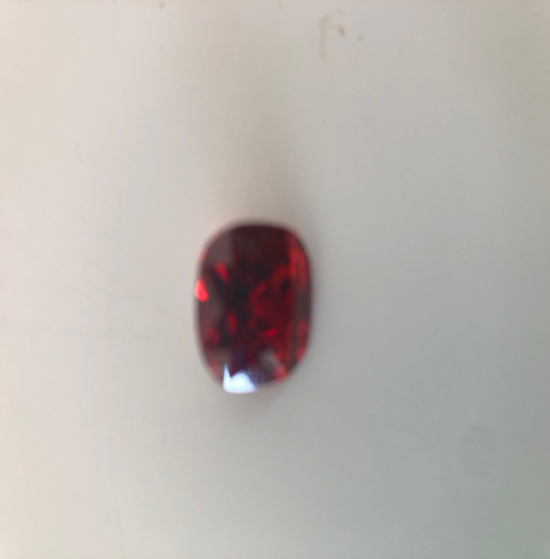 Cubic Zirconia cushion red 12’12 mn