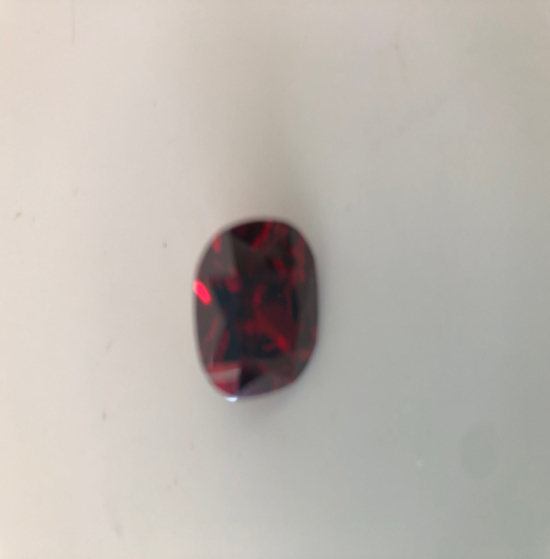Cubic Zirconia cushion Red 14’14 mn
