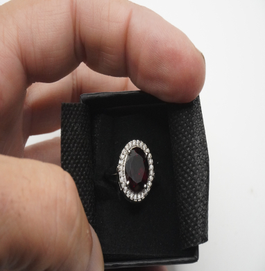 ring with natural garnet with zircons and 925 silver